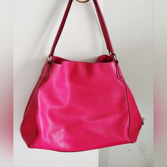 COACH | Edie Shoulder Bag 31 | Pebbled Leather | Fuschia - Picture 3 of 14
